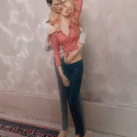 دو عدد مجستمه جدا هم میفروشم.