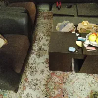 مبل۷نفره تمیز سالم با ۱ عدد فرش ۹متره