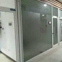 فروش و یا رهن و اجاره یک واحد تجاری در پاساژ آسیا|اجارهٔ دفتر کار، اتاق اداری، مطب|قم, صفائیه|دیوار