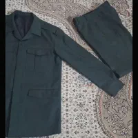 لباس و کلاه نظامی