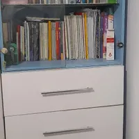 کمد لباس و کتاب