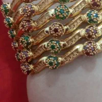 طلا و جواهرات