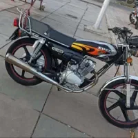 موتور سیکلت هوندا ۱۲۵ عروسک