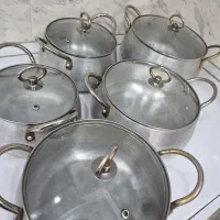 تعدادی ظروف و لوازم اشپزخانه