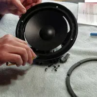 تعمیرات تخصصی انواع باند ،اسپیکر و پخش خودرو