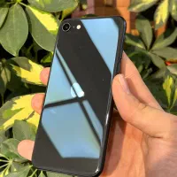 فروش فوری ایفون Se کلکسیونی