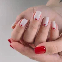 خدمات کاشت ناخن با تخفیف استثنایی