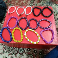 دستبند و تل های دستساز