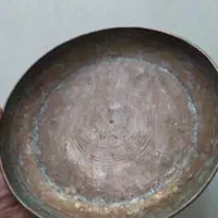 دو عدد کاسه قدیمی به فروش می‌رسد.