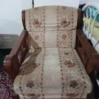 تخفیف خورده وفوری فروش مبل ۷ نفره با چوب راش