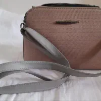 کیف ها همه نونو با یک جفت کفش نو ب علت تنگ بودن|کیف، کفش، کمربند|الیگودرز, |دیوار