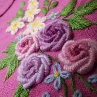 * آموزش تخصصی گلدوزی با دست *