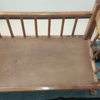 گهواره چوبی|تخت و صندلی بچه|یزد, |دیوار