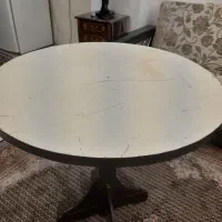 میز گرد چوبی