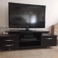 ال سی دی ۴۲اینچ الجی همراه میز