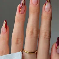 جشنواره کاشت ناخن یلدایی|خدمات آرایشگری و زیبایی|شیراز, عفیفآباد|دیوار