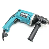 به‌یک نفر جوان نیازمندم