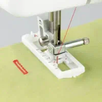 دوزنده ی خانم بیرون بر جهت دوخت دکمه و جادکمه