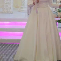 لباس عقد|لباس|قزوین, |دیوار