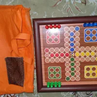 تخته منچ و مار و پله چوبی مناسب هدیه