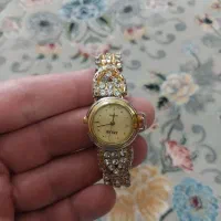 ساعت زنانه|ساعت|پرند, فاز ۶|دیوار