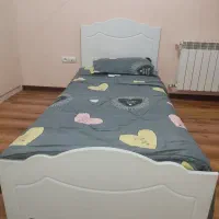 تخت و دراور نوجوان