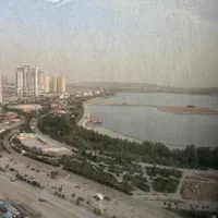 واحد ۱۰۰ متری اداری چشم انداز دریاچه