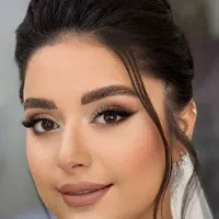 میکاپ و شینیون ویژه با هدیه ویژه مژه وآبرسانی پوست