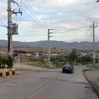 ۳۰۰ متر زمین زیبادشت جنوبی برق و آب پای ملک