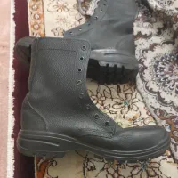 پوتین سربازی،نو|کیف، کفش، کمربند|قم, سراجه (۱۵ خرداد)|دیوار