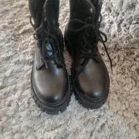 نیم بوت مشکی سایز39