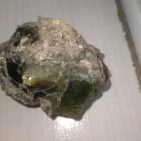 سنگ شیشه ای سبز