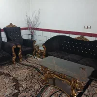 یک دست مبل و عسلی در حد نو