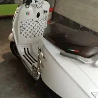 موتور سیکلت طرح وسپا Rs 150 همتاز موتور