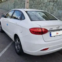 جک j4 سفید بیرنگ مدل ۱۴۰۱