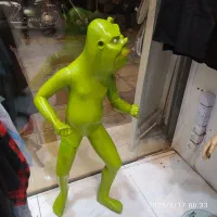 مانکن پسر ۷ سال نو