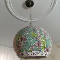 لوستر تزیینی زیبا درحد نو و تمیز می‌باشد فروش فوری