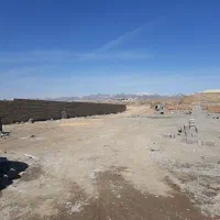 اجاره گاراژ ۱۵۰۰متر جاده بیجار جنب پمپ بنزین