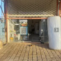 ملک-فروشی