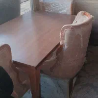 میز غذا خوری چهار نفره تمام چوب.به قیمت تولیدی