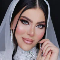 میکاپ ۶۰۰ شینیون۵۰۰ میکاپو شینیون عروس۵۵۰۰