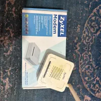 یک عدد مودم و یک عدد روتر zyxel