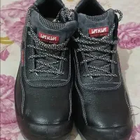 کفش ایمنی 42