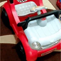 ماشین شارژی سالم فقط باطری وشارژر نداره|اسباب‌بازی بچه|محمدشهر, ولدآباد|دیوار