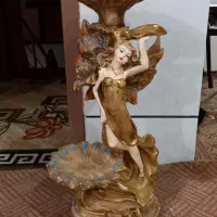 مجسمه‌گچی برای میز تلفن