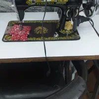 چرخ خیاطی مشکی