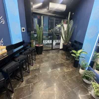 صندوقدار و کارگر ساده