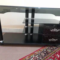 میز تلویزیون شیشه ای