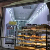 مغازه دور میدان سرقنات اصلی