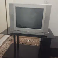 تلویزیون 21الجی همراه میزtv|تلویزیون و پروژکتور|گرگان, |دیوار